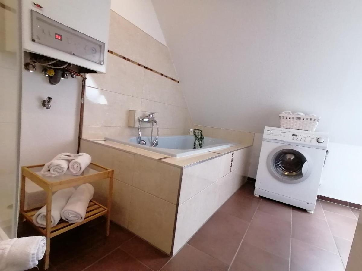 Ferienwohnung Resit 2 施坦胡德 外观 照片