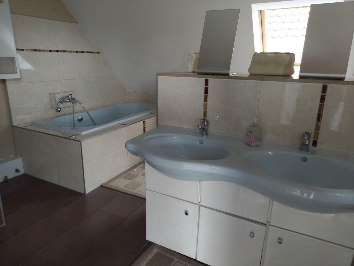 Ferienwohnung Resit 2 施坦胡德 外观 照片